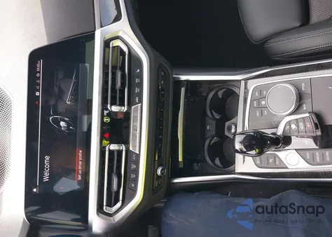 2022 BMW 330I z USA, uszkodzony, nr VIN 3MW5R1J07N8C71454